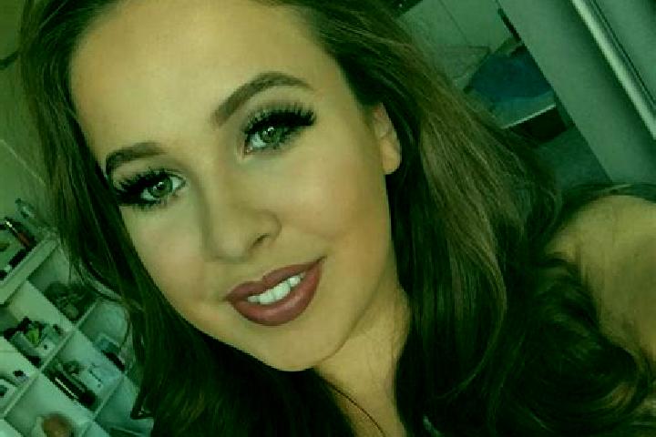 Naomi, 30, a dark blonde amber-eyed caucasian companion based in Krogaspe. Offering Couples, Striptease, Duos, Travel Companion. Available for incall and out...