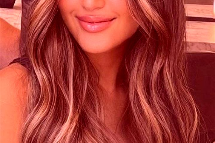Naomi, 30, a dark blonde brown-eyed ebony companion based in Bracciano. Offering Party Girl, Girlfriend Experience, CIM, Dinner Date, Deep French Kissing. Av...