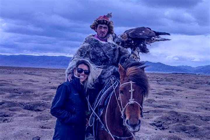 Naomi, 30 — Escort in Balgatay, Mongolia