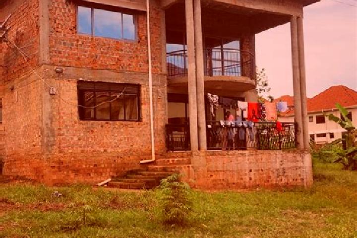 Naomi, 30 — Escort in Kalungu, Uganda