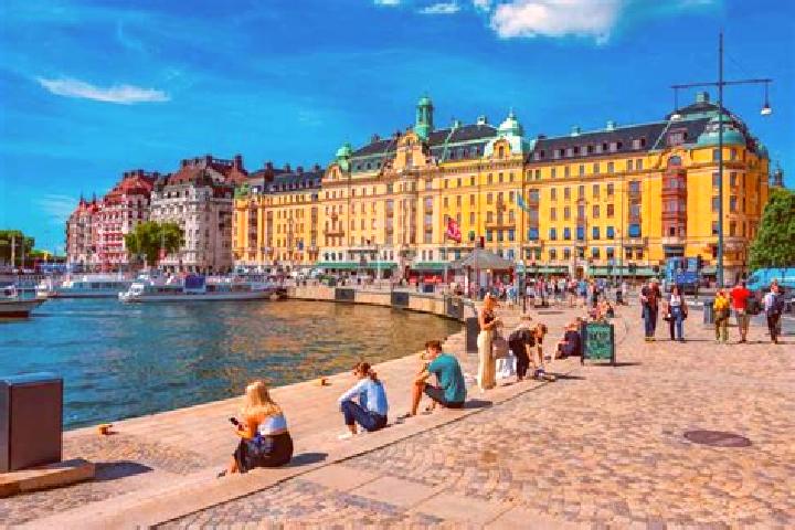 Naomi, 30 — Escort in Kungsoer, Sweden