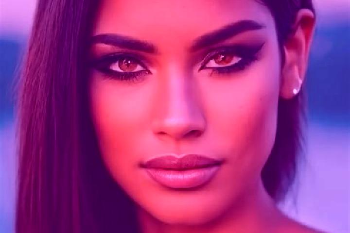 Naomi, 31, a auburn dark-eyed latina companion based in Suhadole. Offering Deep French Kissing, Tantra, Roleplay, Overnight, CIM. Available for incall and ou...