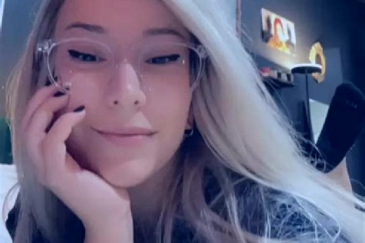 Naomi, 31, a blonde brown-eyed latina companion based in San Pablo Jocopilas. Offering Dinner Date, OWO, Overnight, Duos. Available for incall and outcall, o...