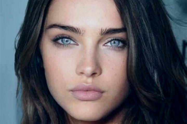 Naomi, 31, a brunette dark-eyed caribbean companion based in Marcon-Gaggio-Colmello. Offering Duos, Girlfriend Experience, CIM, Erotic Massage. Available for...