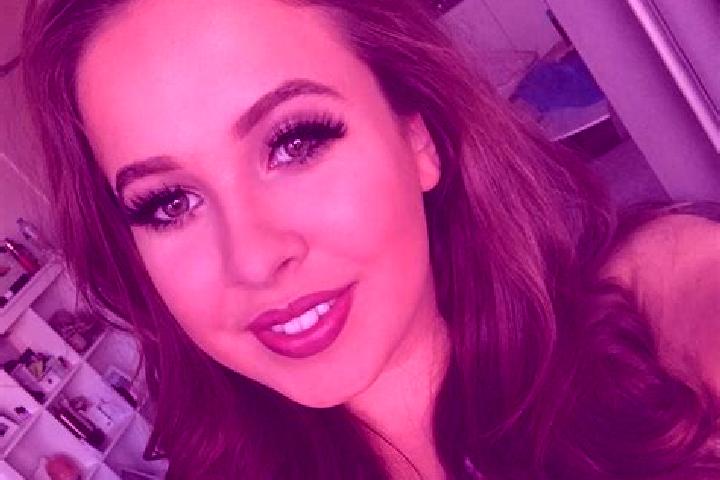 Naomi, 31, a brunette grey-eyed caribbean companion based in Aldover. Offering Fetish, Overnight, OWO, Striptease. Available for incall and outcall, overnigh...