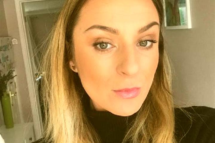 Naomi, 31 — Escort in Rosioru, Romania