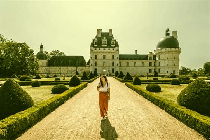 Naomi, 31 — Escort in Valencay, France