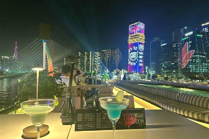 Naomi, 31 — Escort in Xundian, China