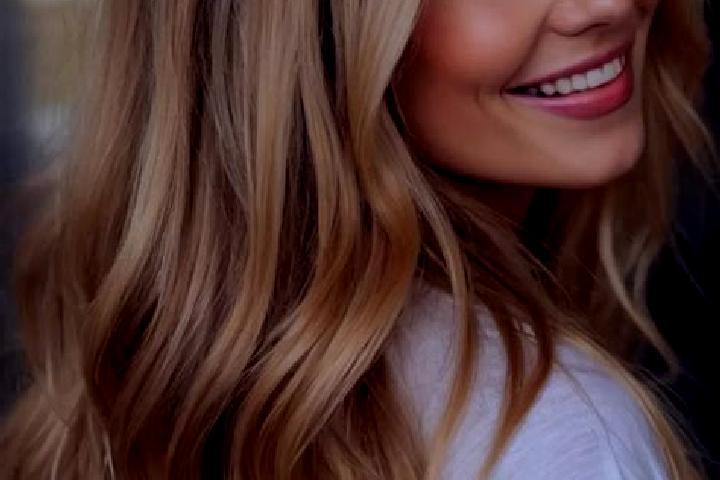 Naomi, 32, a blonde hazel-eyed caucasian companion based in Nowra. Offering Dinner Date, GFE, Overnight, Duos, OWO. Available for incall and outcall, day and...