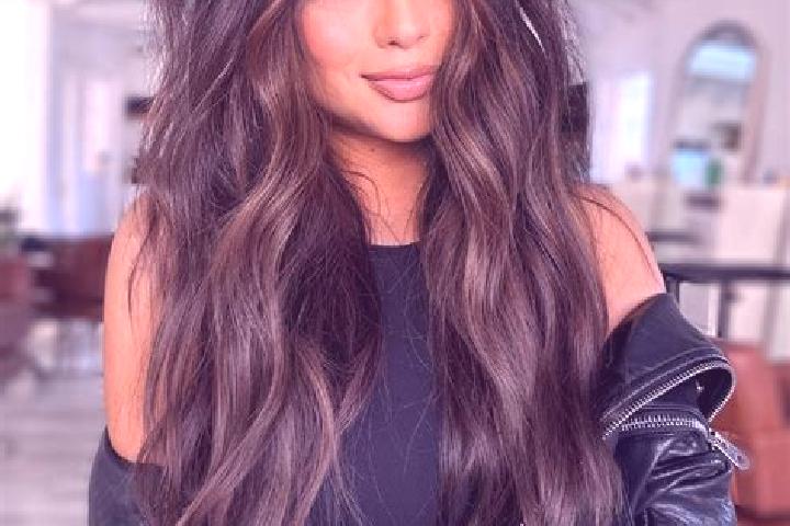 Naomi, 32, a brunette dark-eyed caucasian companion based in Triberg. Offering Couples, Deep French Kissing, OWO. Available for incall and outcall, day and e...
