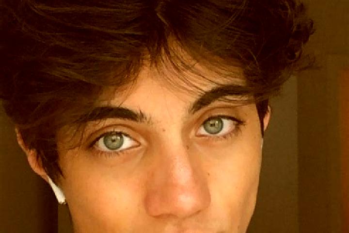 Naomi, 32, a chestnut green-eyed caucasian companion based in Membribe de la Sierra. Offering Fetish, Massage, Dinner Date, OWO. Available for incall and out...