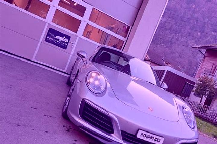 Naomi, 32 — Escort in Adliswil / Sonnenberg, Switzerland