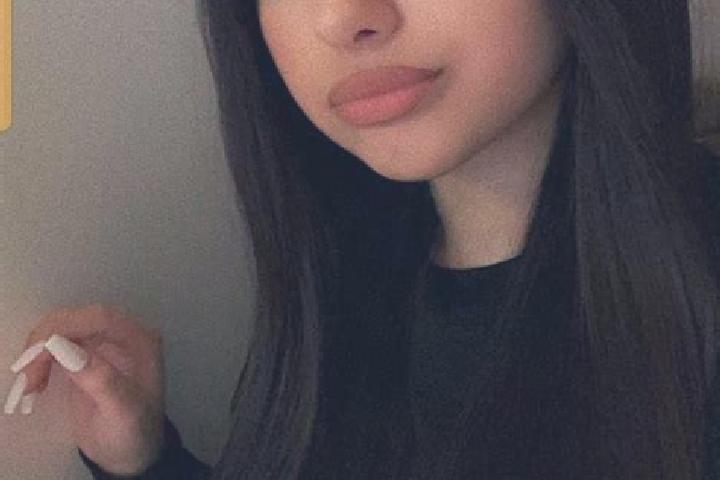 Naomi, 32 — Escort in Comani, Romania