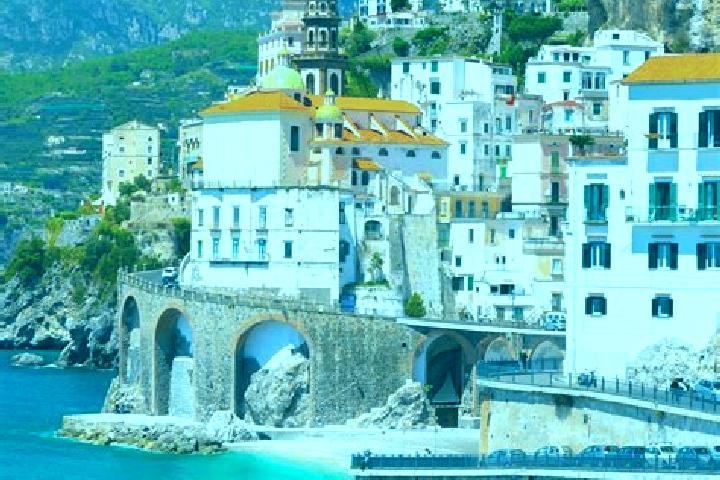 Naomi, 32 — Escort in Egna, Italy