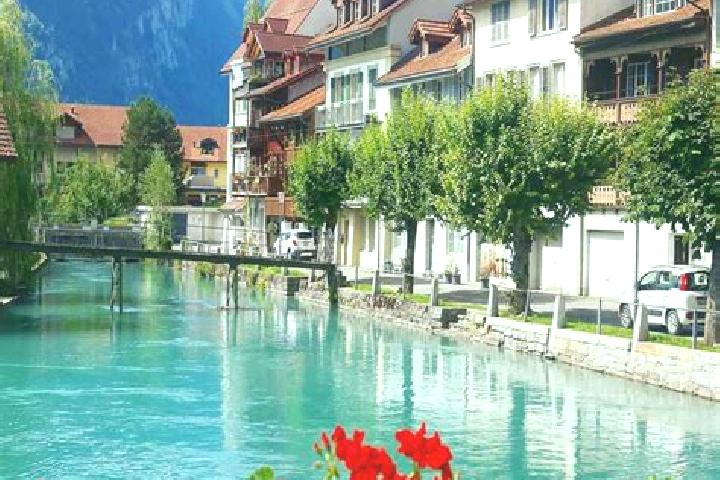 Naomi, 32 — Escort in Mauraz, Switzerland