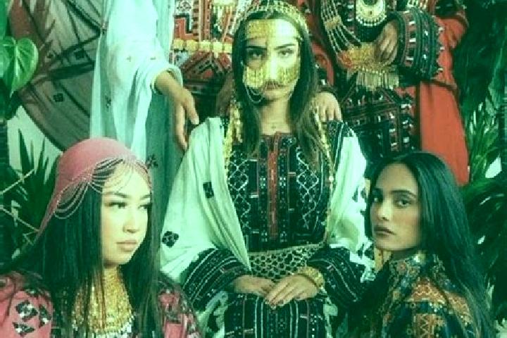 Naomi, 32 — Escort in Razay Balochi, Afghanistan