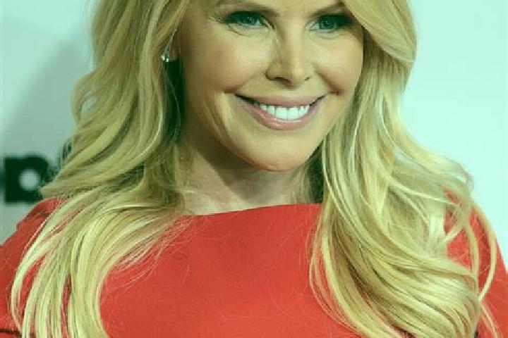 Naomi, 32 — Escort in Skidmore, United States