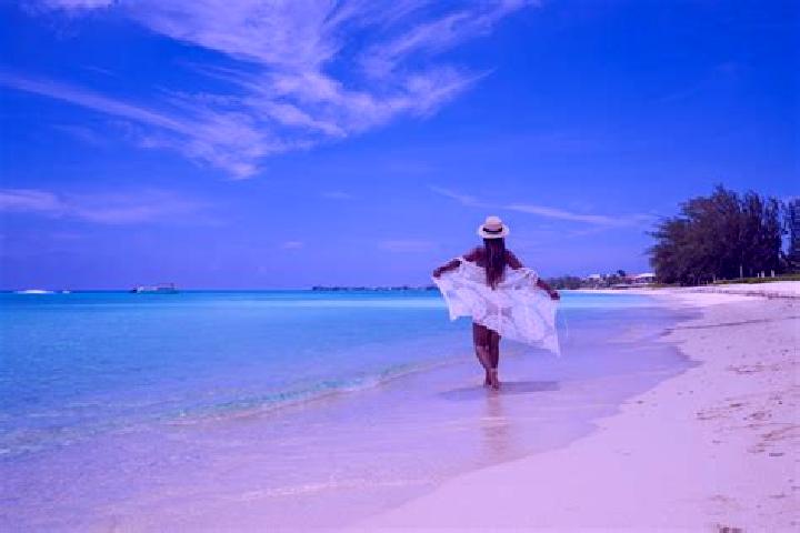 Naomi, 32 — Escort in Spotts, Cayman Islands