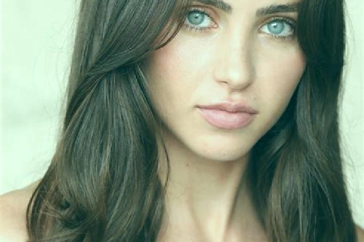 Naomi, 33, a auburn brown-eyed european companion based in Attignat-Oncin. Offering Dinner Date, Couples, BDSM. Available for incall and outcall, overnight b...
