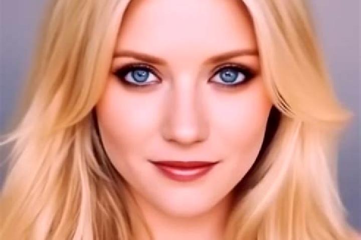 Naomi, 33, a blonde amber-eyed caucasian companion based in Hebron. Offering Travel Companion, Striptease, GFE. Available for incall and outcall, day and eve...