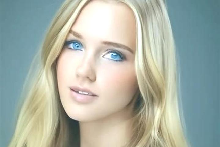 Naomi, 33, a blonde amber-eyed slavic companion based in Dianshui. Offering Overnight, OWO, Couples. Available for incall and outcall, day and evening dates.