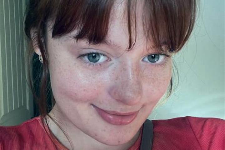 Naomi, 33, a red grey-eyed caucasian companion based in Belcastro. Offering BDSM, Prostate Massage, Striptease. Available for incall and outcall, overnight b...