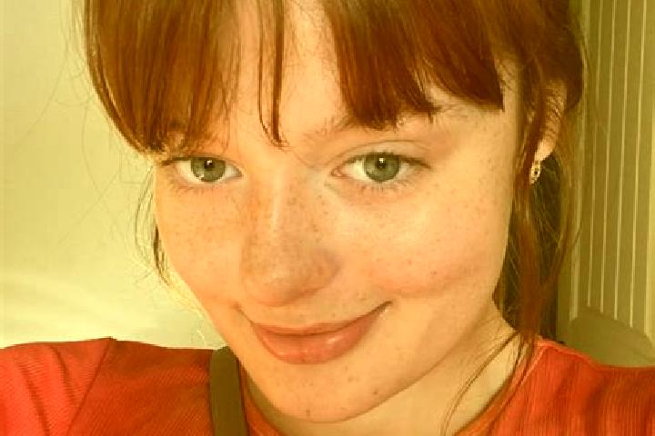 Naomi, 33, a red grey-eyed mixed companion based in Aliano. Offering Prostate Massage, Party Girl, BDSM, Travel Companion. Available for incall and outcall, ...