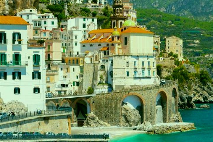 Naomi, 33 — Escort in Borgata Paradiso, Italy