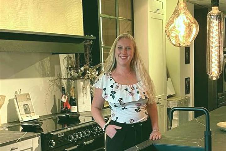 Naomi, 33 — Escort in Neder-Hardinxveld, Netherlands