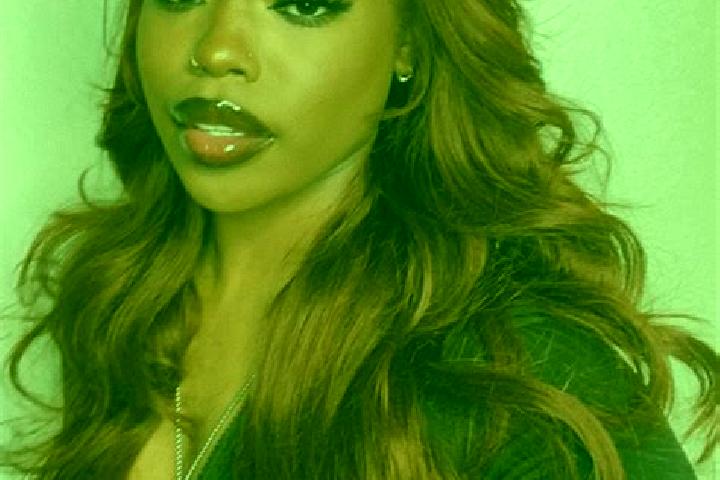Naomi, 34, a auburn amber-eyed ebony companion based in Itrabo. Offering Fetish, Massage, OWO, Couples. Available for incall and outcall, day and evening dates.