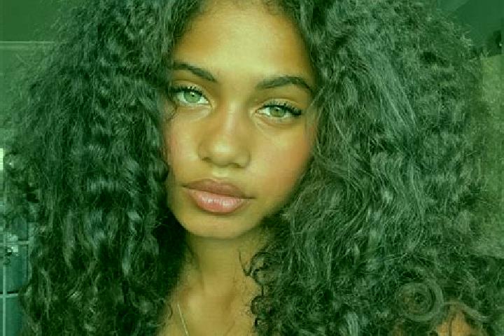 Naomi, 34, a auburn blue-eyed ebony companion based in Capetinga. Offering Tantra, Domination, A-Level. Available for incall and outcall, overnight bookings ...