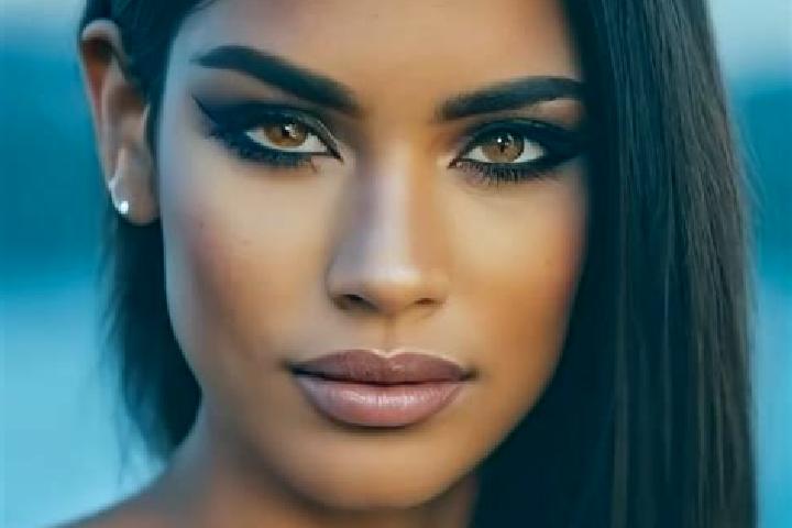 Naomi, 34, a auburn dark-eyed latina companion based in Kabakovo. Offering 69, A-Level, Erotic Massage, OWO, Duos. Available for incall and outcall, day and ...