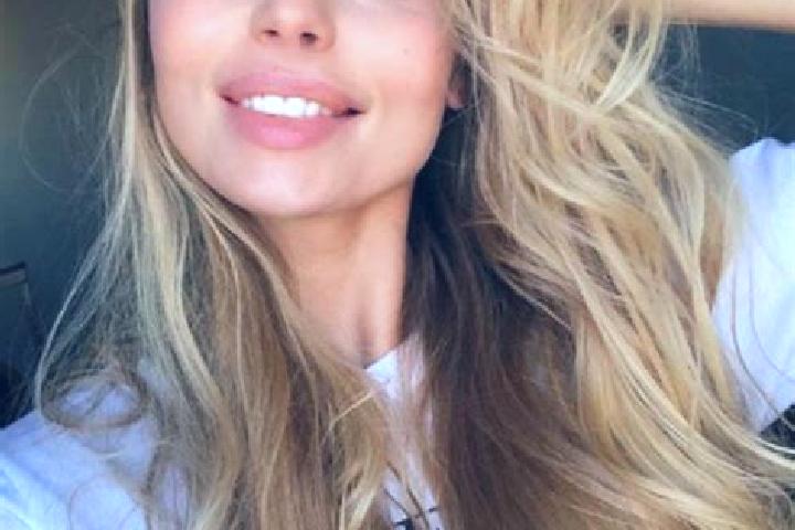 Naomi, 34, a blonde grey-eyed ebony companion based in Canveren. Offering Duos, GFE, Travel Companion, Overnight, Party Girl. Available for incall and outcal...
