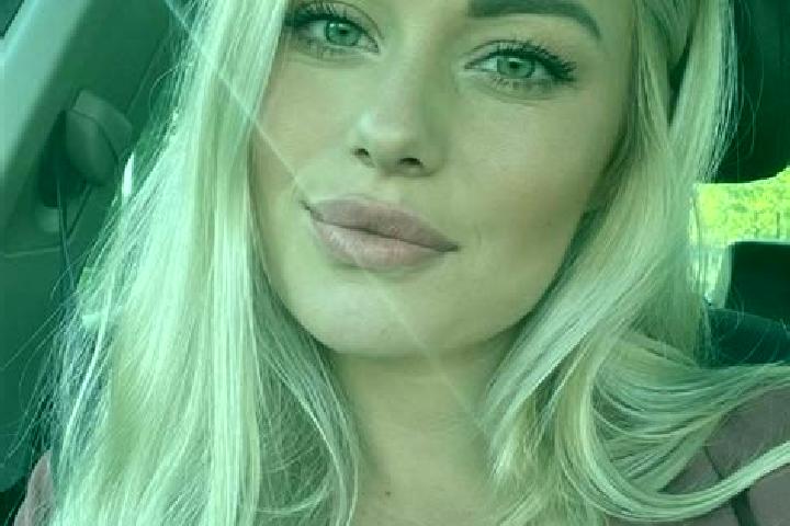 Naomi, 34, a blonde hazel-eyed caucasian companion based in Cases-de-Pene. Offering Girlfriend Experience, Couples, 69, Domination. Available for incall and ...