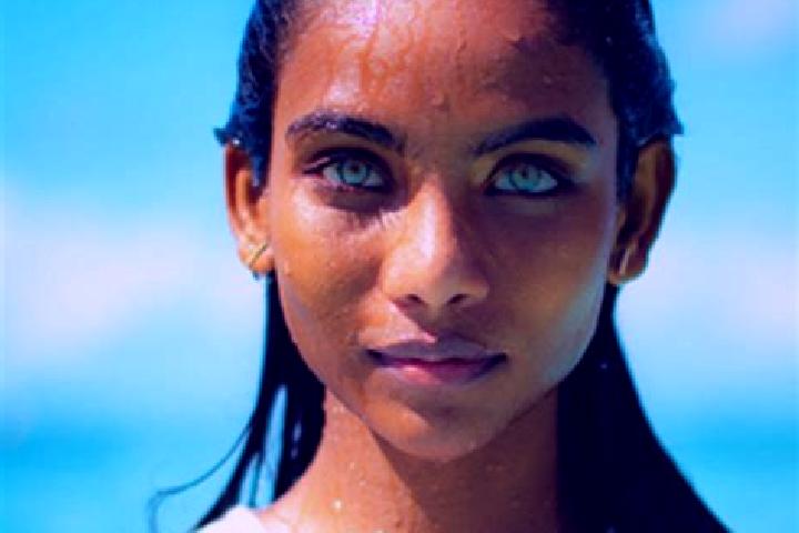 Naomi, 34, a dark blonde blue-eyed indian companion based in Bockum. Offering Striptease, CIM, 69, A-Level. Available for incall and outcall, day and evening...