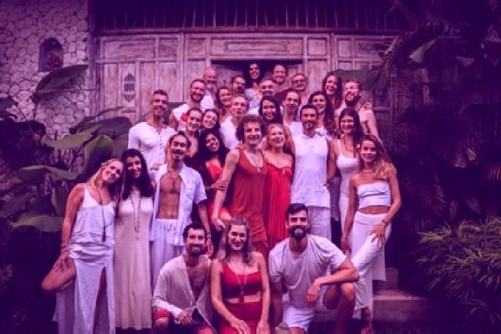 Naomi, 34, a red green-eyed caucasian companion based in Graja de Campalbo. Offering Duos, Erotic Massage, Tantra, Massage. Available for incall and outcall,...