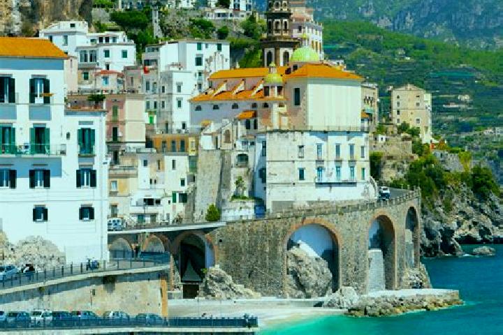 Naomi, 34 — Escort in Messignadi, Italy
