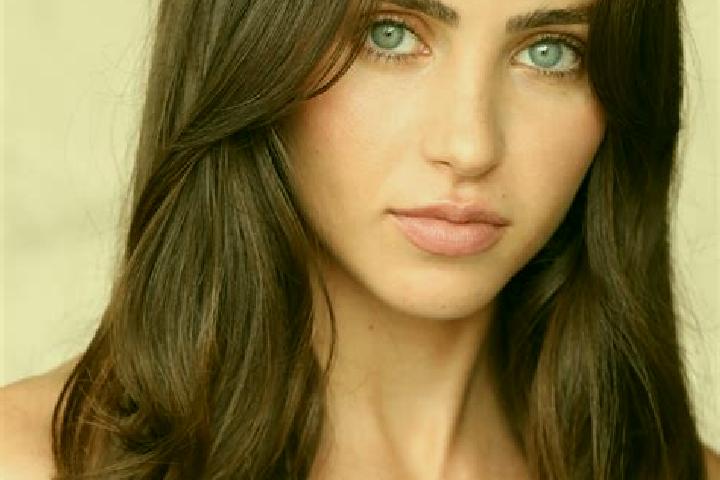 Naomi, 35, a auburn brown-eyed mediterranean companion based in Oene. Offering Couples, Deep French Kissing, Striptease. Available for incall and outcall, ov...