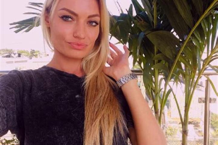 Naomi, 35, a blonde grey-eyed caribbean companion based in Zapallal. Offering Duos, Girlfriend Experience, Dinner Date, GFE, Deep French Kissing. Available f...