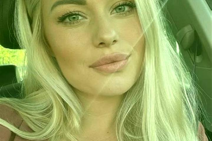 Naomi, 35, a blonde hazel-eyed mediterranean companion based in Stokers Siding. Offering 69, Party Girl, OWO, Tantra. Available for incall and outcall, day a...