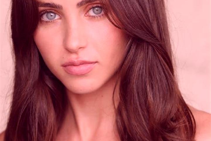 Naomi, 35, a brunette grey-eyed mediterranean companion based in Flacht. Offering Striptease, Overnight, OWO. Available for incall and outcall, overnight boo...