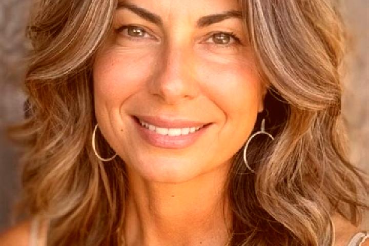 Naomi, 35, a brunette grey-eyed middle eastern companion based in Kepi. Offering Overnight, Striptease, OWO, A-Level, Erotic Massage. Available for incall an...