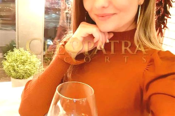Naomi, 35, a red dark-eyed slavic companion based in Owak. Offering GFE, Striptease, Party Girl, OWO. Available for incall and outcall, overnight bookings av...