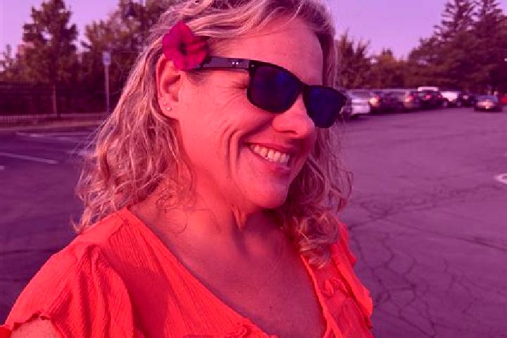 Naomi, 35 — Escort in Dolgeville, United States