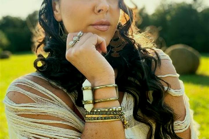 Naomi, 35 — Escort in Holly Hill, United States