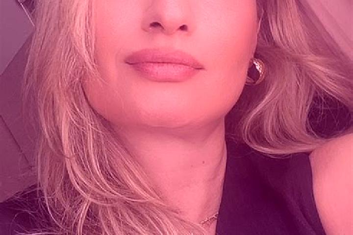 Naomi, 35 — Escort in Preseau, France