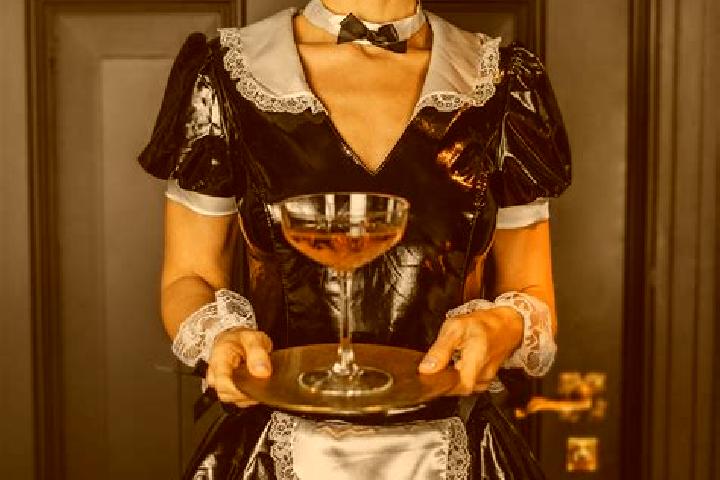 Naomi, 36, a auburn amber-eyed caucasian companion based in Anchieta. Offering Fetish, OWO, Duos, Striptease. Available for incall and outcall, overnight boo...