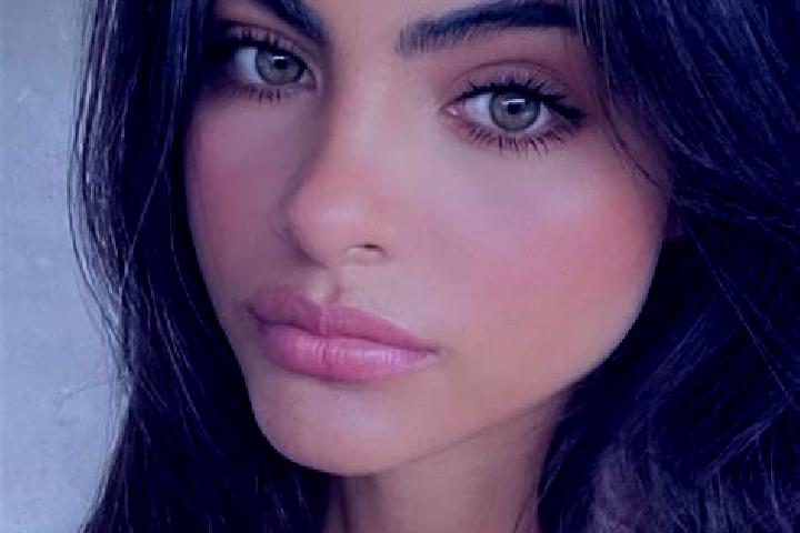 Naomi, 36, a auburn dark-eyed indian companion based in La Soledad de Santa Ana. Offering Prostate Massage, GFE, Fetish. Available for incall and outcall, da...