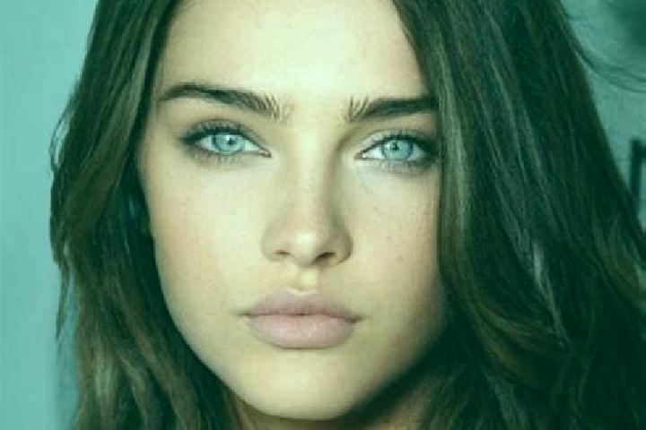 Naomi, 36, a brunette blue-eyed mediterranean companion based in Lebedynske. Offering CIM, Party Girl, Striptease. Available for incall and outcall, overnigh...