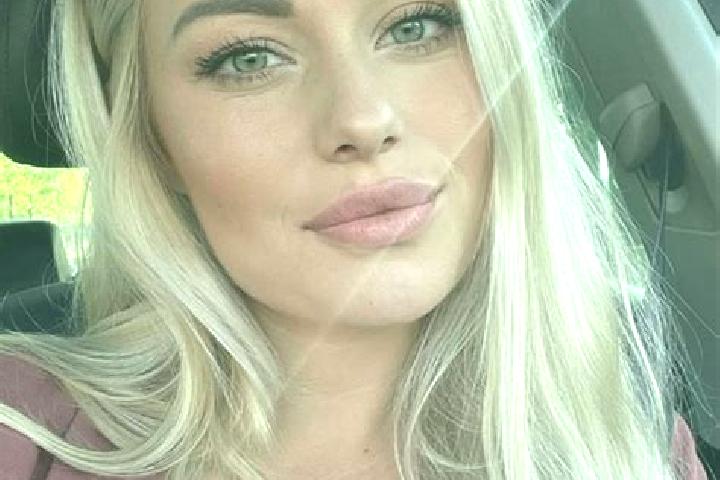 Naomi, 36, a dark blonde hazel-eyed caribbean companion based in Montagna. Offering Girlfriend Experience, Party Girl, Striptease. Available for incall and o...